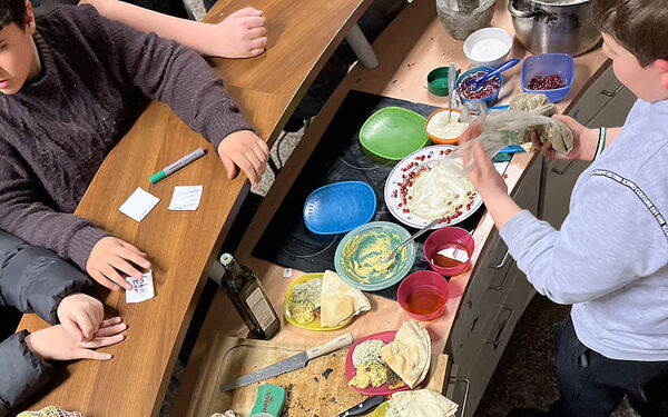Kochen im Buben*Club: Der Chef bei der Arbeit