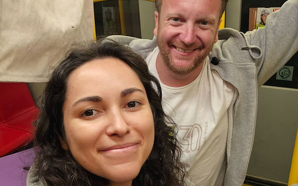 Lucia "Lucy", die neue Mitarbeiterin im Team Senffabrik